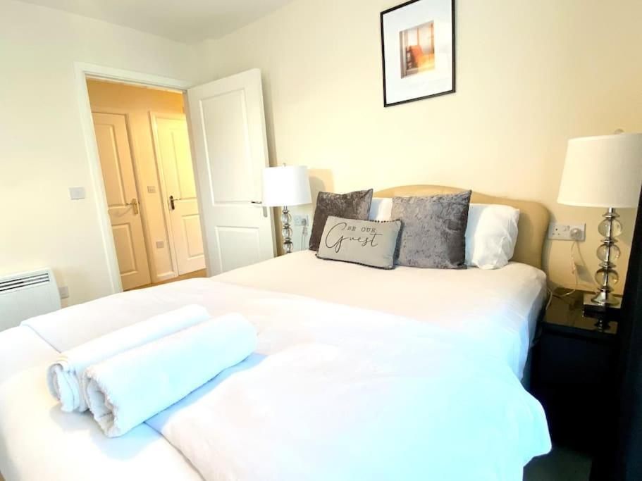 Amazing 2-Bed City Centre Apt With Parking Coventry Exterior photo